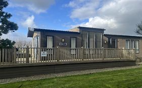 Pet Friendly 2-Bed Lodge Near Preston & Blackpool