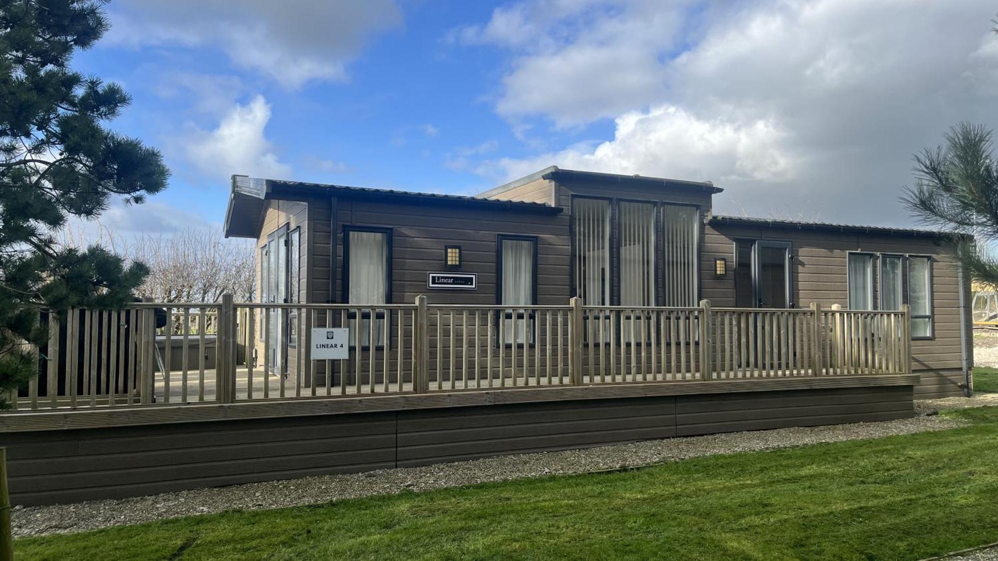 Pet Friendly 2-Bed Lodge Near Preston & Blackpool Exterior photo