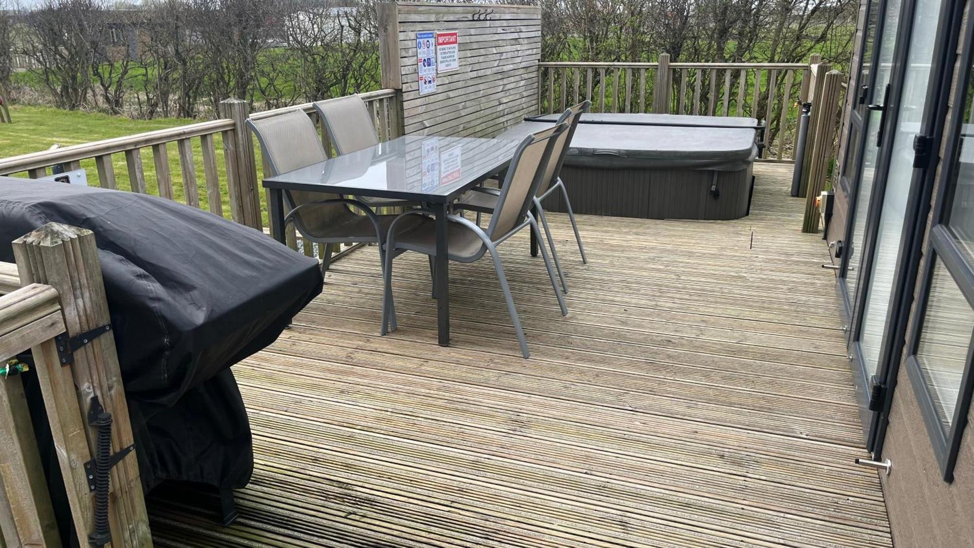 Pet Friendly 2-Bed Lodge Near Preston & Blackpool Exterior photo